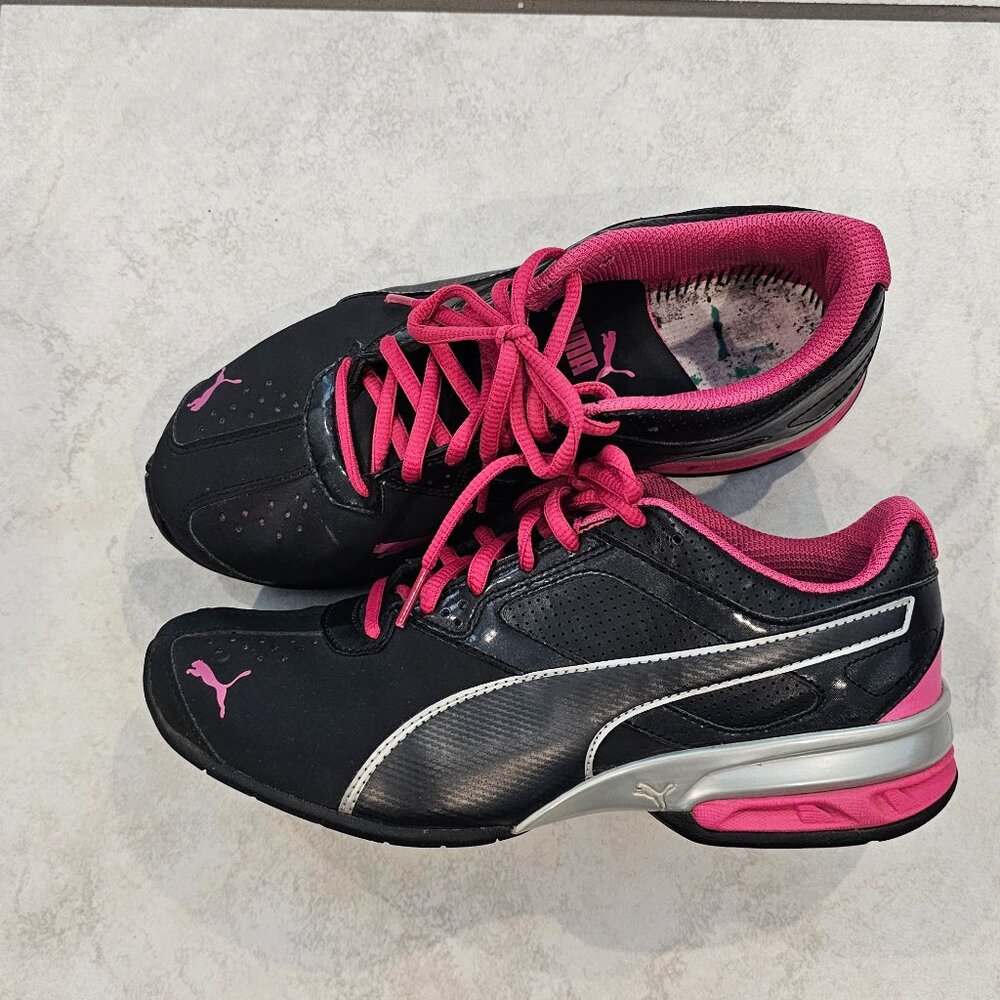 Size 7 PUMA Tazon 6 Womens Synthetic Leather Upper Running Shoes without Insoles